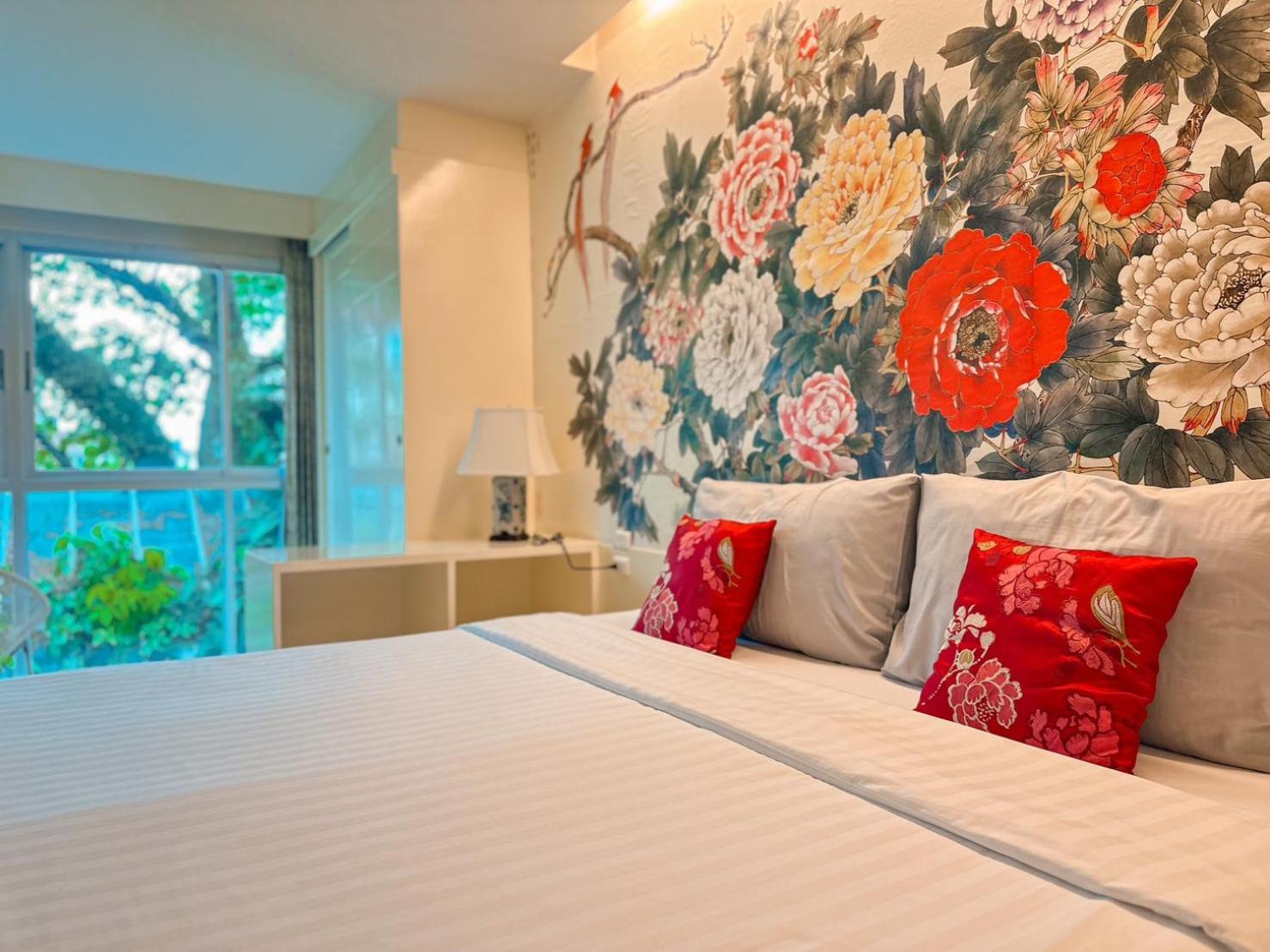 Sino House Phuket Hotel - Sha Plus Exterior photo
